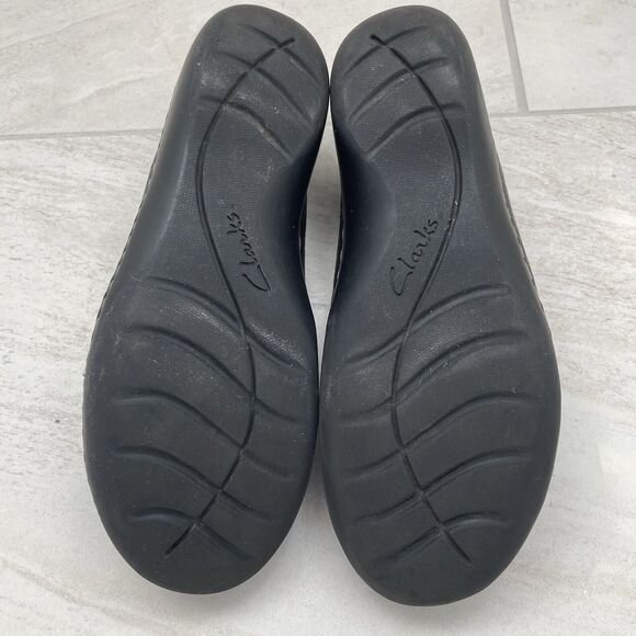 Clarks Ashland Effie Black Leather Slip On Loafer - Picture 6 of 7